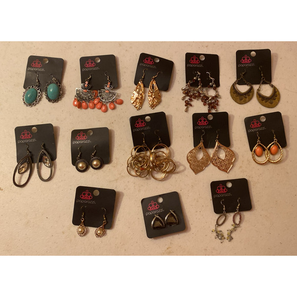 Paparazzi Jewelry Going Out of Business Sale - Earrings - Picture 1 of 3